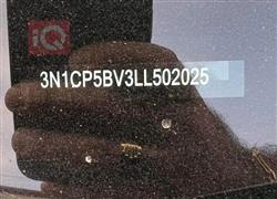 نيسان كيكس